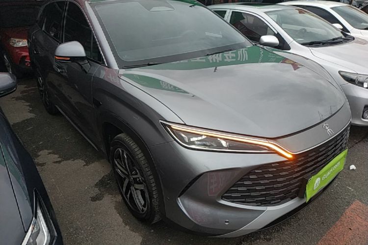 Used BYD Song L DM-i 2025 Intelligent Driving Version 112 km Beyond-Range Type Front Right 45 Deg
