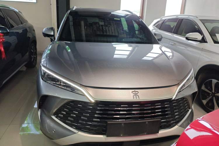 Used BYD Song L DM-i 2025 Intelligent Driving Version 112 km Beyond-Range Type Front