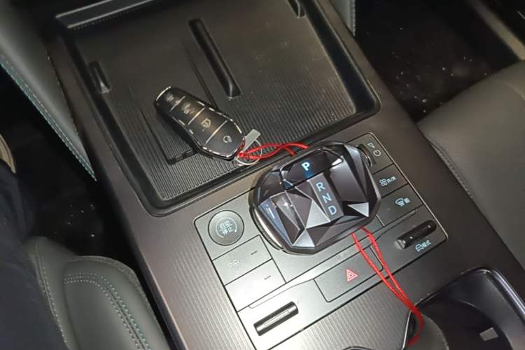 Used BYD Song L DM-i 2025 Intelligent Driving Version 112 km Leading Trim Gear Lever