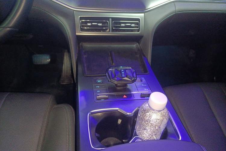Used BYD Song L DM-i 2025 Intelligent Driving Version 112 km Leading Trim Gear Lever