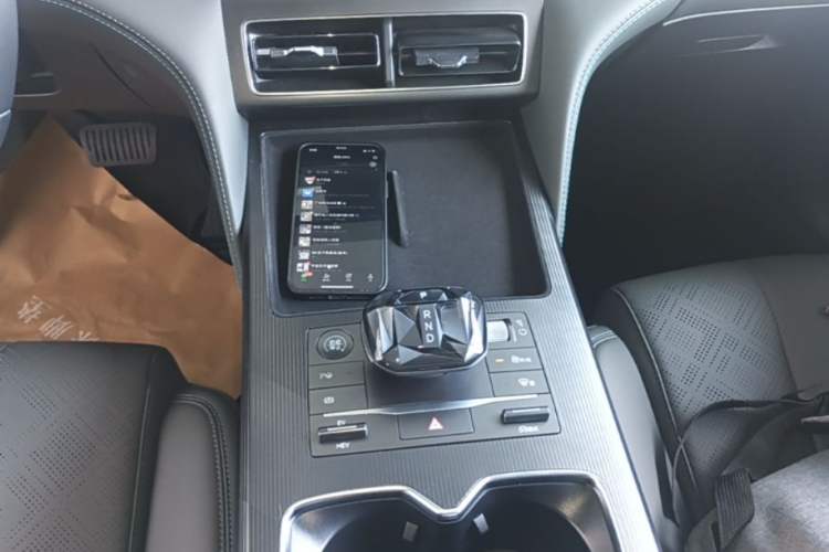 Used BYD Song L DM-i 2025 Intelligent Driving Version 112 km Leading Trim Gear Lever