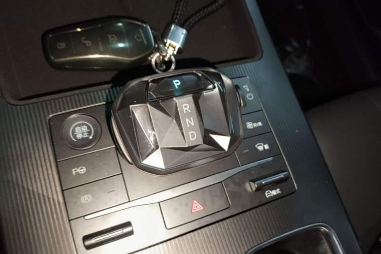 Used BYD Song L DM-i 2025 Intelligent Driving Version 112 km Leading Trim Gear Lever