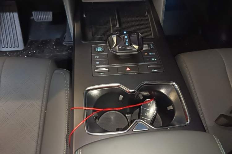 Used BYD Song L DM-i 2025 Intelligent Driving Version 112 km Leading Trim Gear Lever