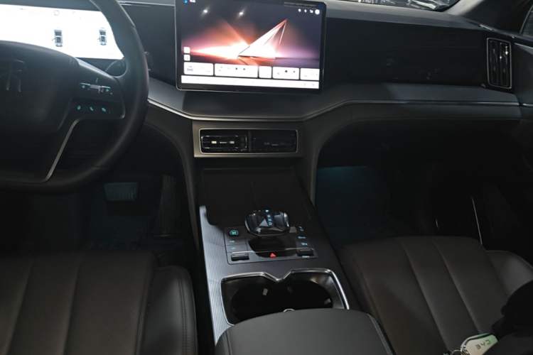 Used BYD Song L DM-i 2025 Intelligent Driving Version 112 km Leading Trim Gear Lever