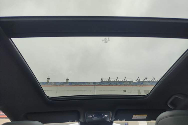 Used BYD Song L DM-i 2025 Intelligent Driving Version 160 km Beyond-Range Type Headliner