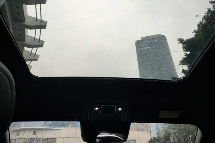 Used BYD Song L DM-i 2025 Intelligent Driving Version 160 km Beyond-Range Type Headliner