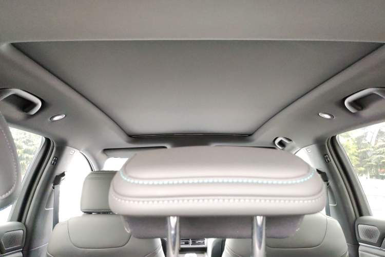 Used BYD Song L DM-i 2025 Intelligent Driving Version 160 km Beyond-Range Type Headliner