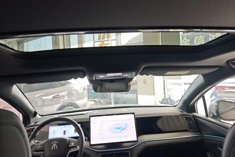 Used BYD Song L DM-i 2025 Intelligent Driving Version 160 km Beyond-Range Type Headliner