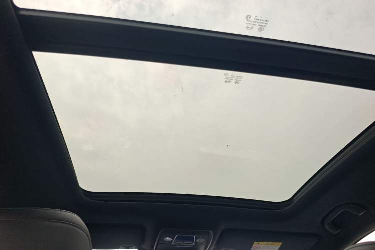 Used BYD Song L DM-i 2025 Intelligent Driving Version 160 km Beyond-Range Type Headliner