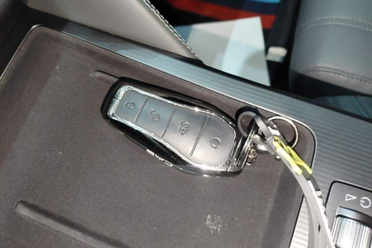 Used BYD Song L DM-i 2025 Intelligent Driving Version 112 km Beyond-Range Type Interior 1