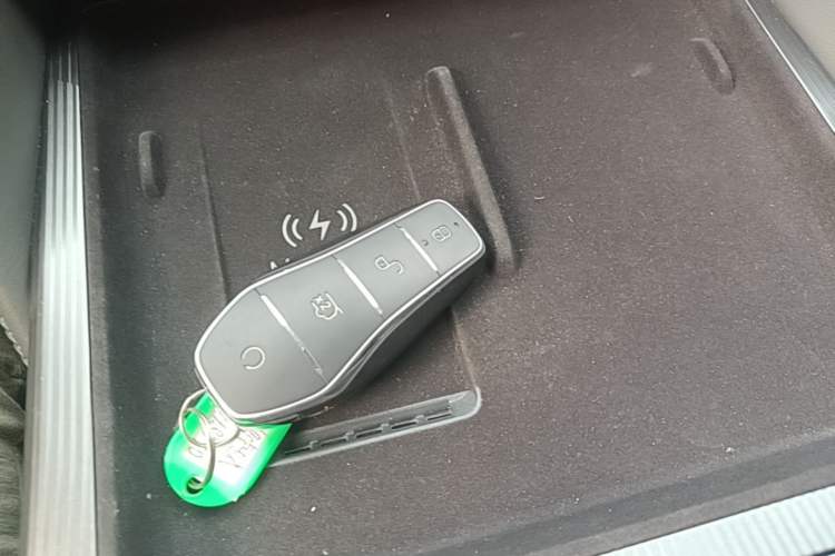 Used BYD Song L DM-i 2025 Intelligent Driving Version 160 km Excellence Edition Interior 1