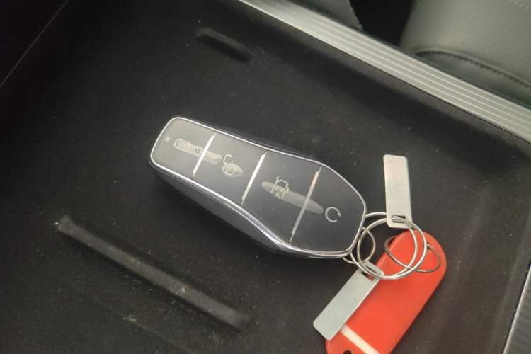Used BYD Song L DM-i 2025 Intelligent Driving Version 160 km Beyond-Range Type Interior 1