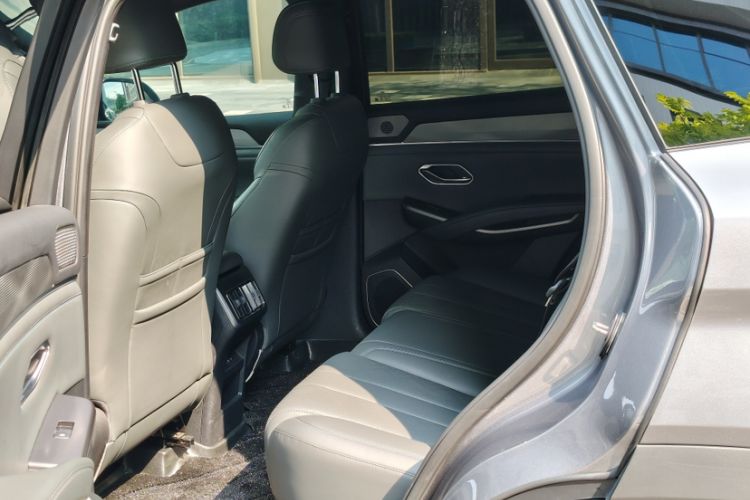 Used BYD Song L DM-i 2025 Intelligent Driving Version 112 km Leading Trim Interior 2
