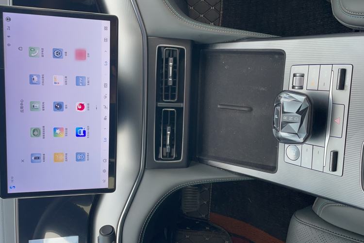 Used BYD Song L DM-i 2025 Intelligent Driving Version 112 km Leading Trim Interior 4