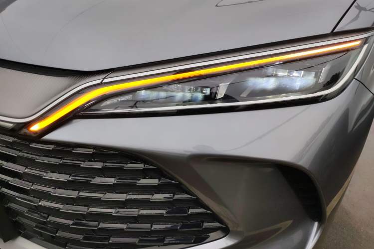 Used BYD Song L DM-i 2025 Intelligent Driving Version 160 km Beyond-Range Type Left Front Headlight