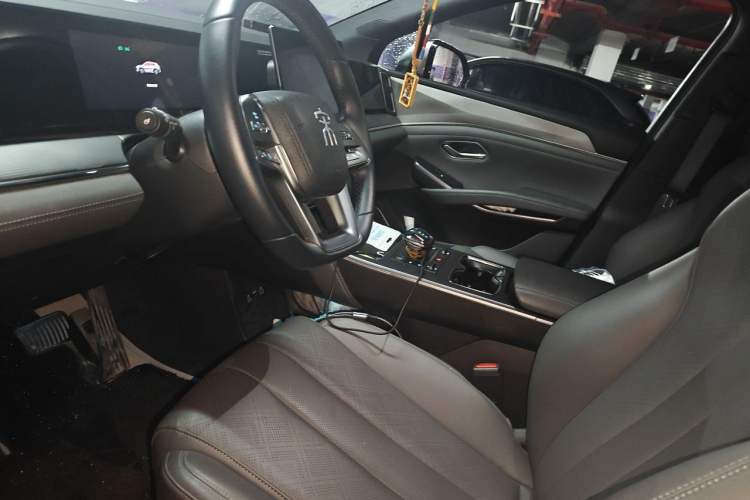 Used BYD Song L DM-i 2025 Intelligent Driving Version 112 km Leading Trim Left Front Seat