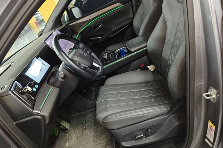 Used BYD Song L DM-i 2025 Intelligent Driving Version 160 km Beyond-Range Type Left Front Seat