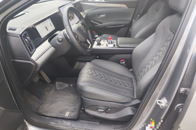 Used BYD Song L DM-i 2025 Intelligent Driving Version 112 km Beyond-Range Type Left Front Seat
