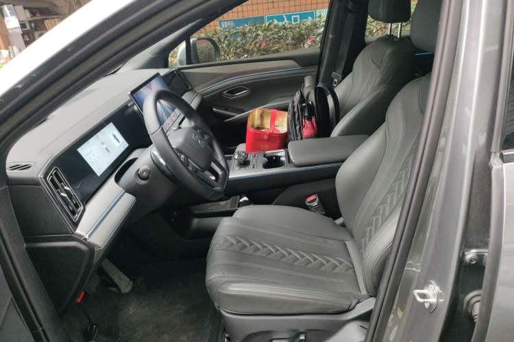Used BYD Song L DM-i 2025 Intelligent Driving Version 160 km Beyond-Range Type Left Front Seat