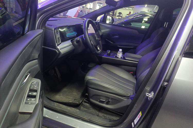 Used BYD Song L DM-i 2025 Intelligent Driving Version 112 km Leading Trim Left Front Seat