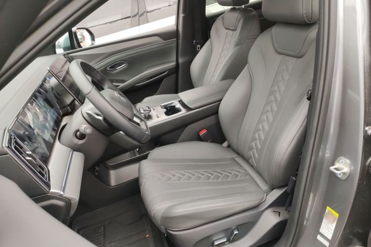 Used BYD Song L DM-i 2025 Intelligent Driving Version 160 km Beyond-Range Type Left Front Seat