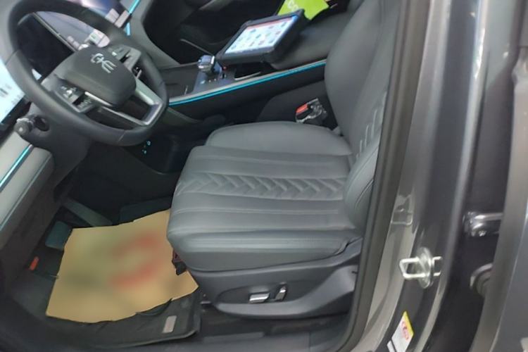 Used BYD Song L DM-i 2025 Intelligent Driving Version 160 km Beyond-Range Type Left Front Seat