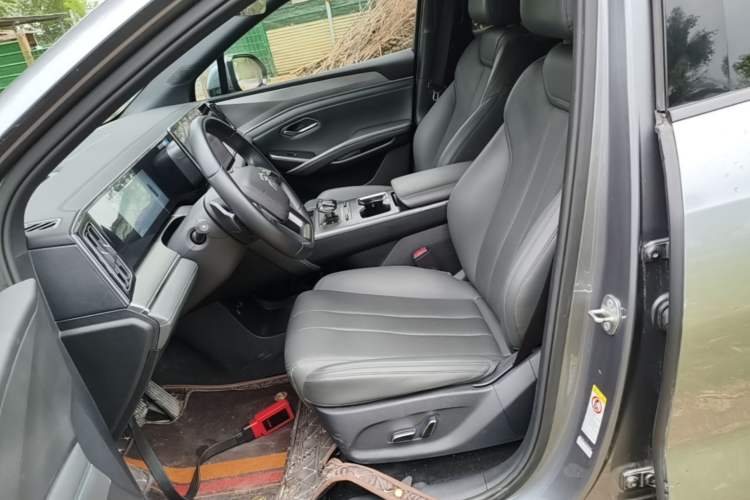 Used BYD Song L DM-i 2025 Intelligent Driving Version 112 km Leading Trim Left Front Seat