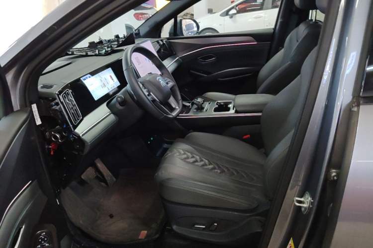Used BYD Song L DM-i 2025 Intelligent Driving Version 160 km Beyond-Range Type Left Front Seat
