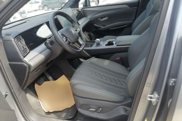 Used BYD Song L DM-i 2025 Intelligent Driving Version 112 km Beyond-Range Type Left Front Seat