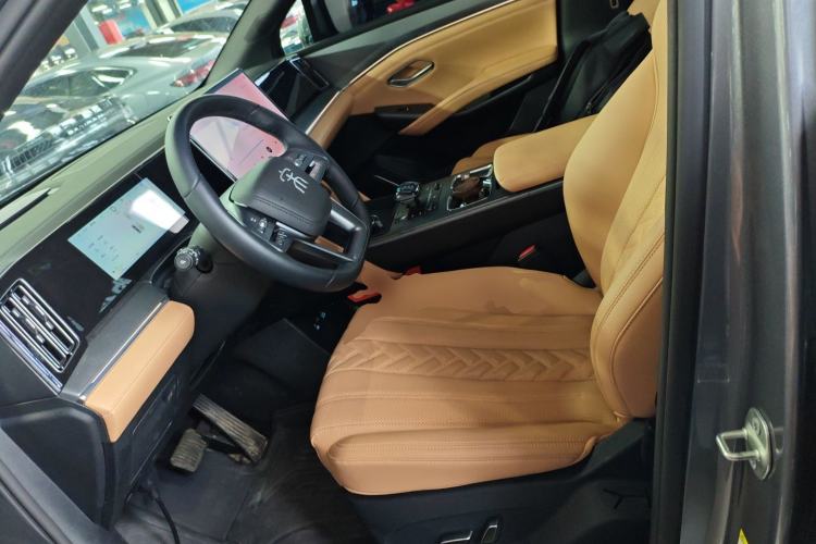 Used BYD Song L DM-i 2025 Intelligent Driving Version 112 km Beyond-Range Type Left Front Seat