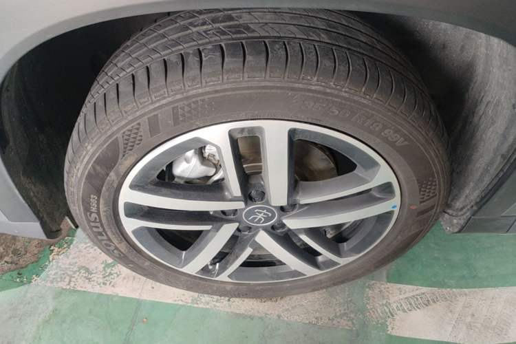 Used BYD Song L DM-i 2025 Intelligent Driving Version 112 km Beyond-Range Type Left Front Wheel Hub