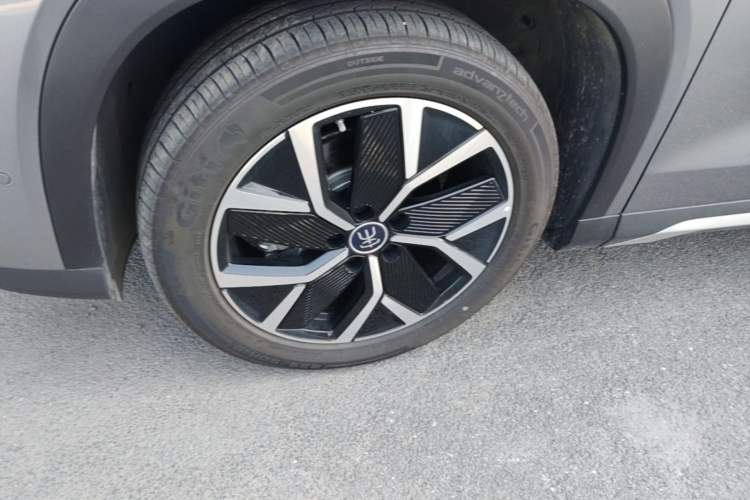 Used BYD Song L DM-i 2025 Intelligent Driving Version 160 km Beyond-Range Type Left Front Wheel Hub