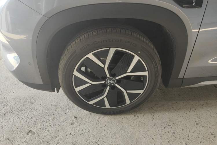 Used BYD Song L DM-i 2025 Intelligent Driving Version 160 km Beyond-Range Type Left Front Wheel Hub