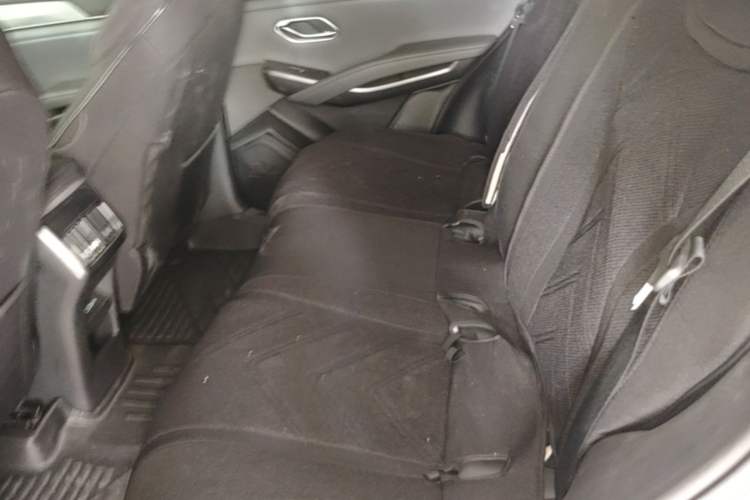 Used BYD Song L DM-i 2025 Intelligent Driving Version 112 km Leading Trim Left Rear Seat