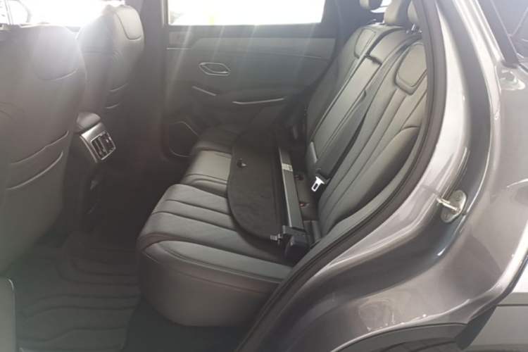 Used BYD Song L DM-i 2025 Intelligent Driving Version 112 km Leading Trim Left Rear Seat