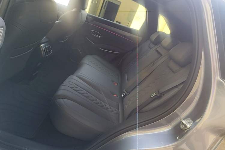 Used BYD Song L DM-i 2025 Intelligent Driving Version 160 km Excellence Edition Left Rear Seat