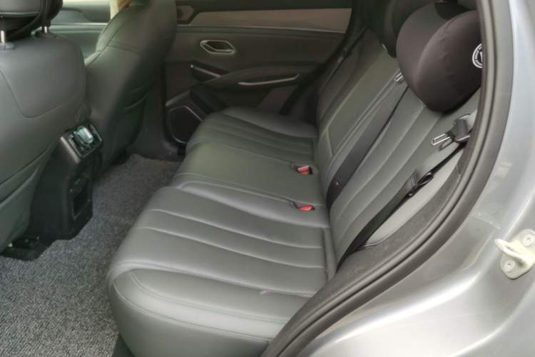 Used BYD Song L DM-i 2025 Intelligent Driving Version 112 km Leading Trim Left Rear Seat