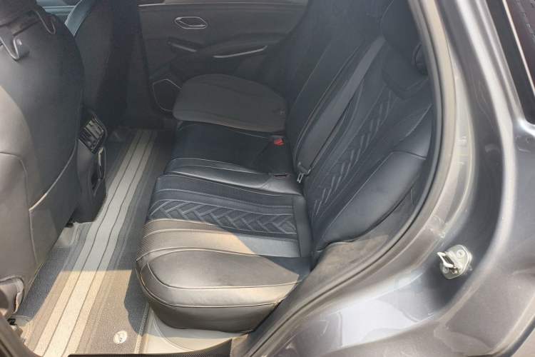 Used BYD Song L DM-i 2025 Intelligent Driving Version 160 km Beyond-Range Type Left Rear Seat