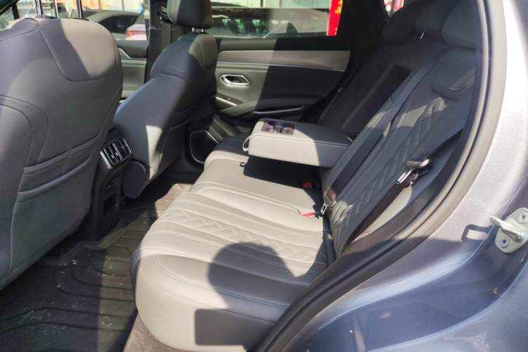 Used BYD Song L DM-i 2025 Intelligent Driving Version 160 km Excellence Edition Left Rear Seat