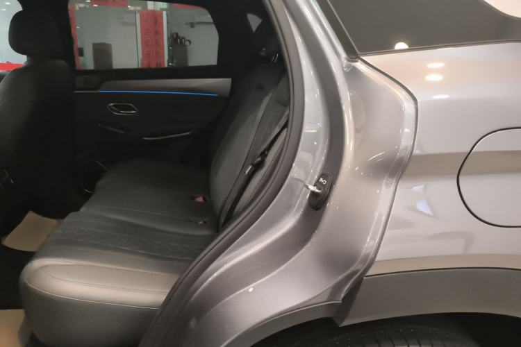 Used BYD Song L DM-i 2025 Intelligent Driving Version 112 km Beyond-Range Type Left Rear Seat