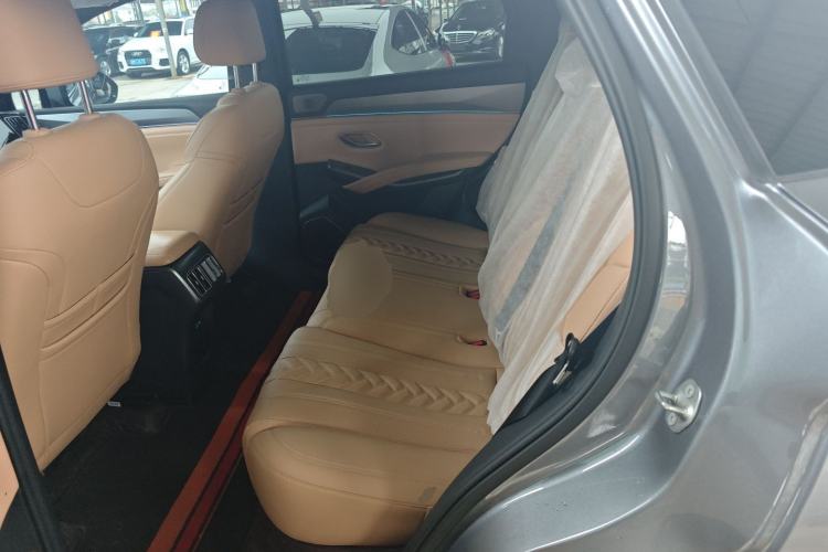 Used BYD Song L DM-i 2025 Intelligent Driving Version 112 km Beyond-Range Type Left Rear Seat