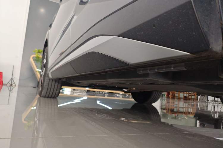 Used BYD Song L DM-i 2025 Intelligent Driving Version 160 km Excellence Edition Left Side Sill