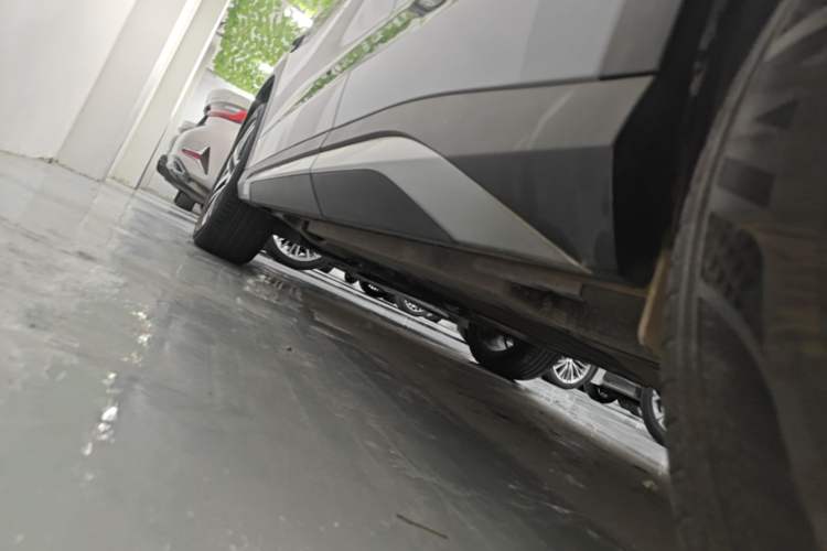 Used BYD Song L DM-i 2025 Intelligent Driving Version 112 km Beyond-Range Type Left Side Sill