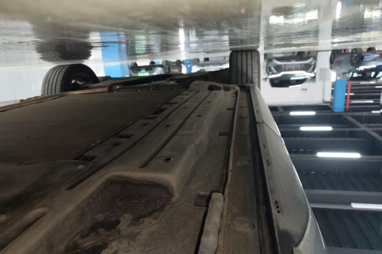 Used BYD Song L DM-i 2025 Intelligent Driving Version 160 km Excellence Edition Left Side Sill