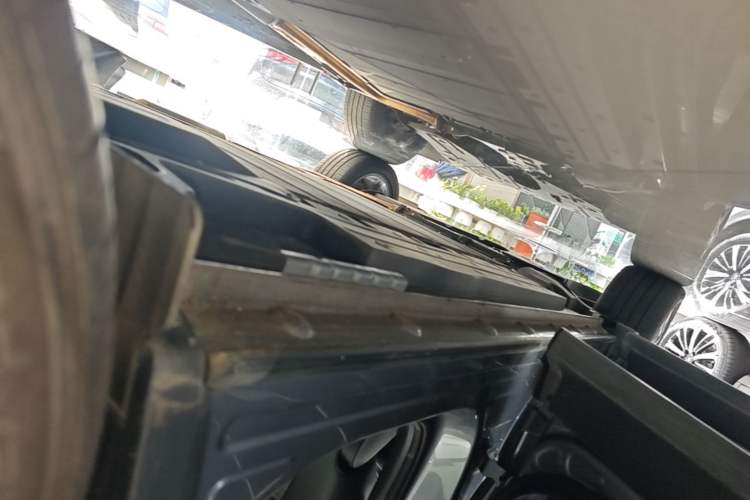 Used BYD Song L DM-i 2025 Intelligent Driving Version 160 km Beyond-Range Type Left Side Sill
