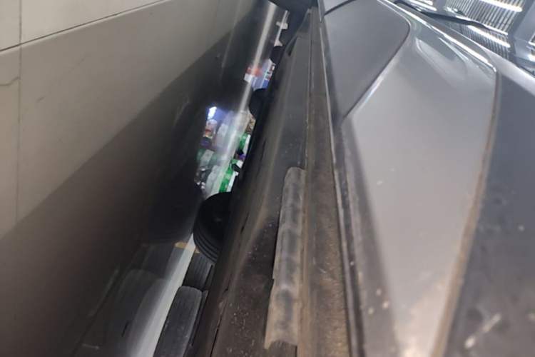 Used BYD Song L DM-i 2025 Intelligent Driving Version 160 km Beyond-Range Type Left Side Sill