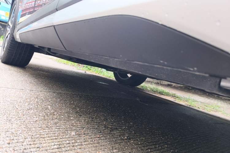 Used BYD Song L DM-i 2025 Intelligent Driving Version 112 km Beyond-Range Type Left Side Sill