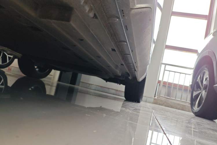 Used BYD Song L DM-i 2025 Intelligent Driving Version 112 km Beyond-Range Type Left Side Sill