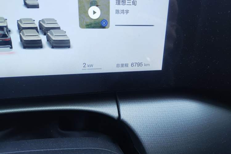 Used BYD Song L DM-i 2025 Intelligent Driving Version 112 km Beyond-Range Type Odometer Close Up