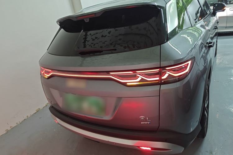 Used BYD Song L DM-i 2025 Intelligent Driving Version 112 km Beyond-Range Type Rear